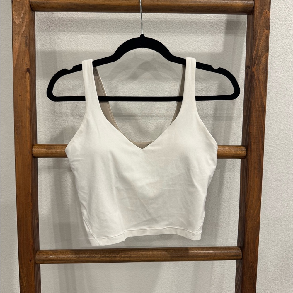Lululemon Women’s Cream V-Neck Crop Tank Top